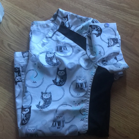 Scrub Lux top size Medium white - Picture 2 of 2